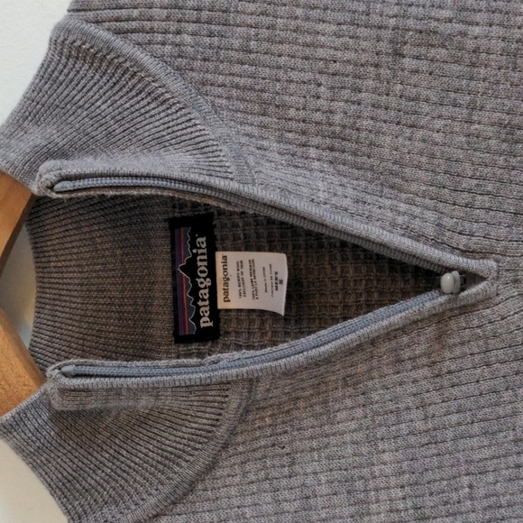 Patagonia Merino Wool Men's Quarter Zip Pullover Sweater - Picture 2 of 6